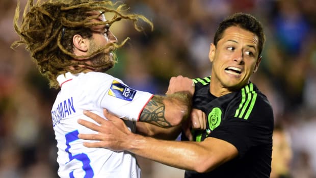 beckerman-chicharito-usa-mexico.jpg